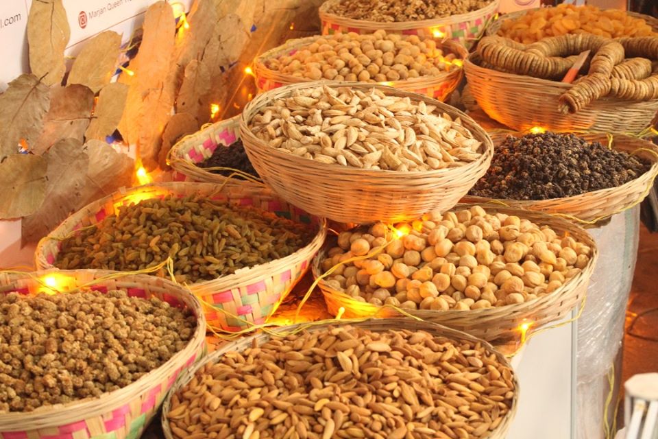 محصولات و تولیدات افغانستان در 17 مین دور "نمایشگاه بین المللی تجارت مِگا هند" در شهر کلکته آنکشور به نمایش گذاشته شد.