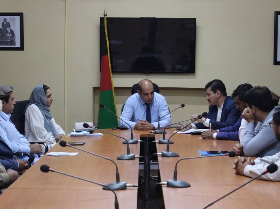 Dealing with the problems of factory people in the work priority of the Ministry of Industry and Trade 28/3/1399