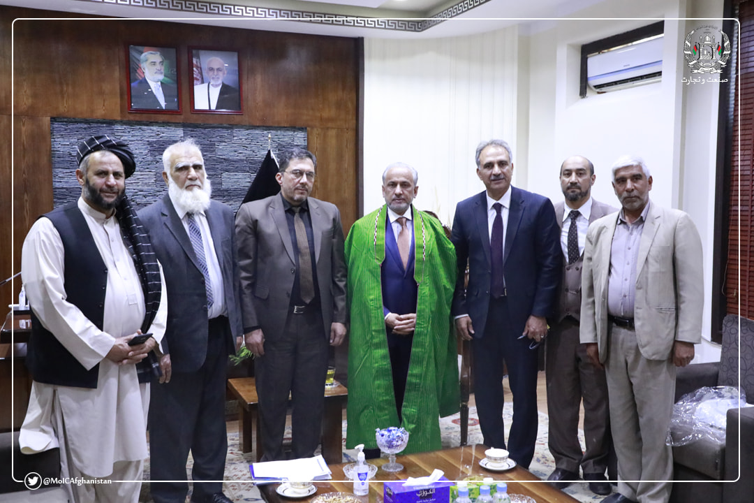 دملت استازو سره لیدنه!