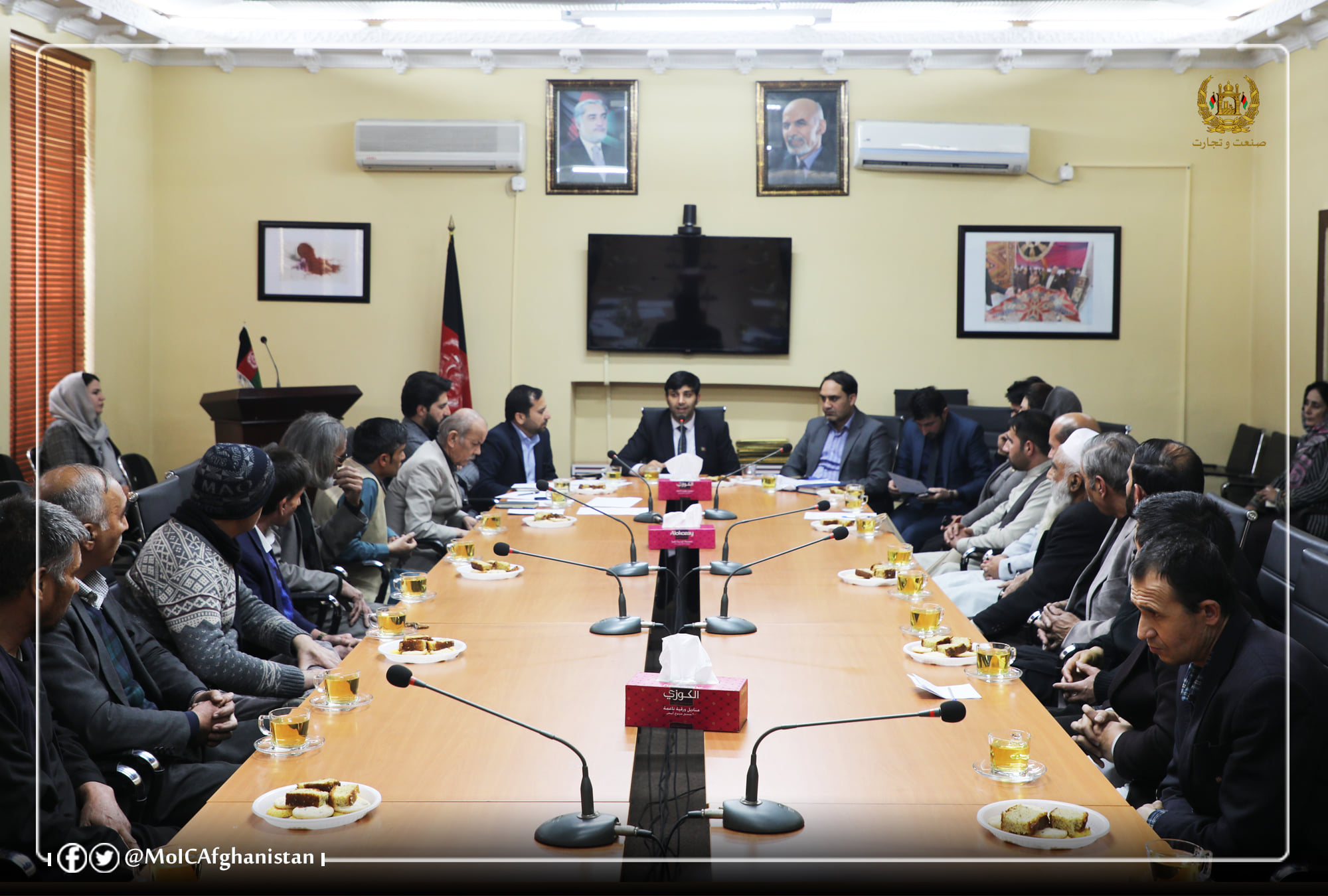 د صنعت او سوداګرۍ وزارت لخوا د معلولیت لرونکو کارکوونکو ستاینه