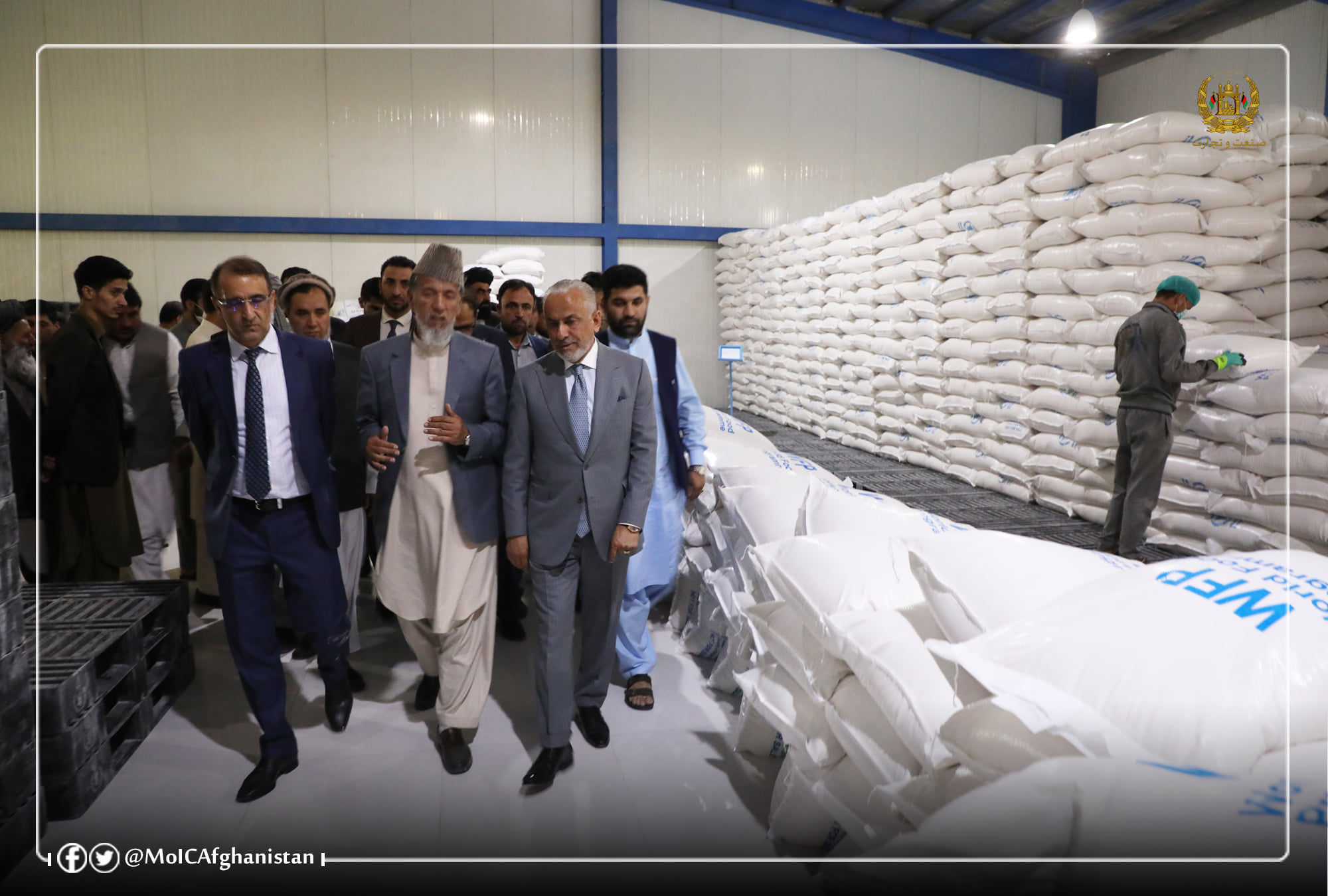 بازدید وزیر صنعت و تجارت از شرکت تولیدی آرد در شهر کابل