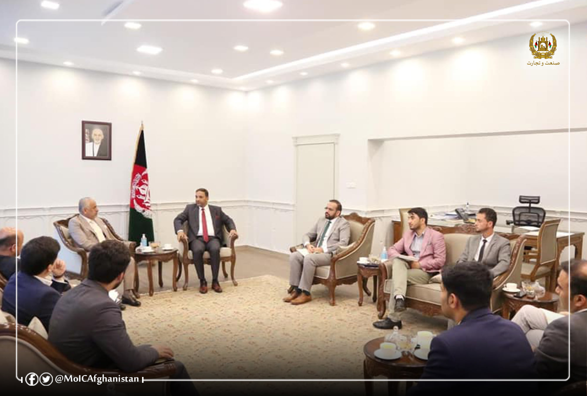 د مالیې سرپرست وزیر سره د صنعت او سوداګرۍ وزیر لیدنه