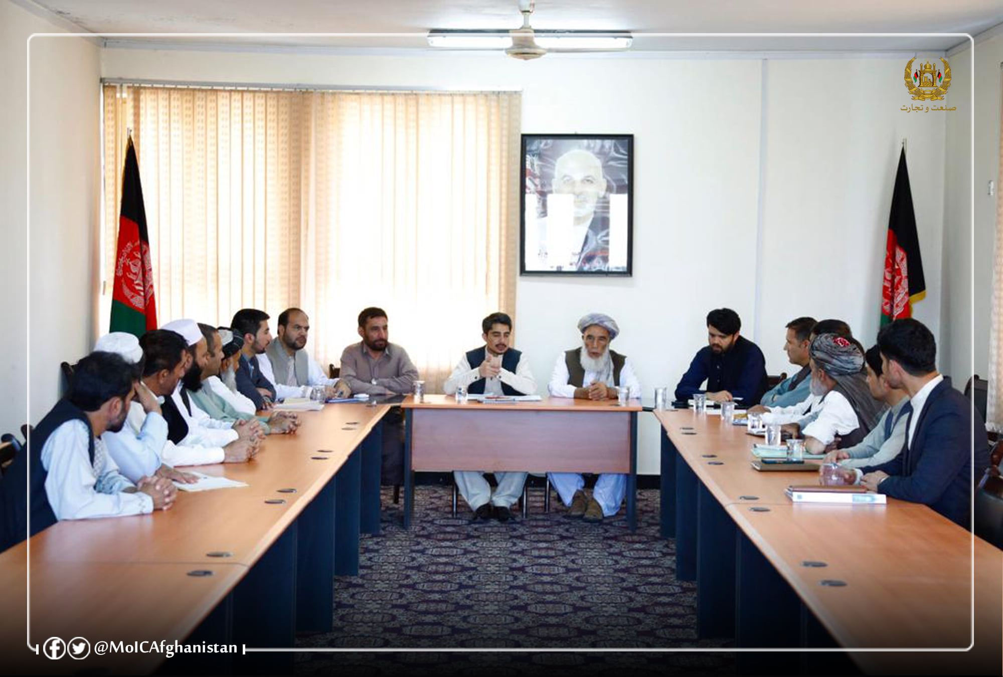 حل مشکلات صنعت کاران در اولویت کاری وزارت صنعت و تجارت قرار دارد