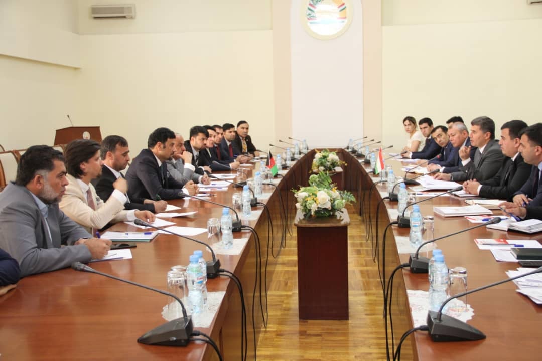 دیدار وزیر صنعت و تجارت با وزیر رشد اقتصاد و تجارت تاجیکستان