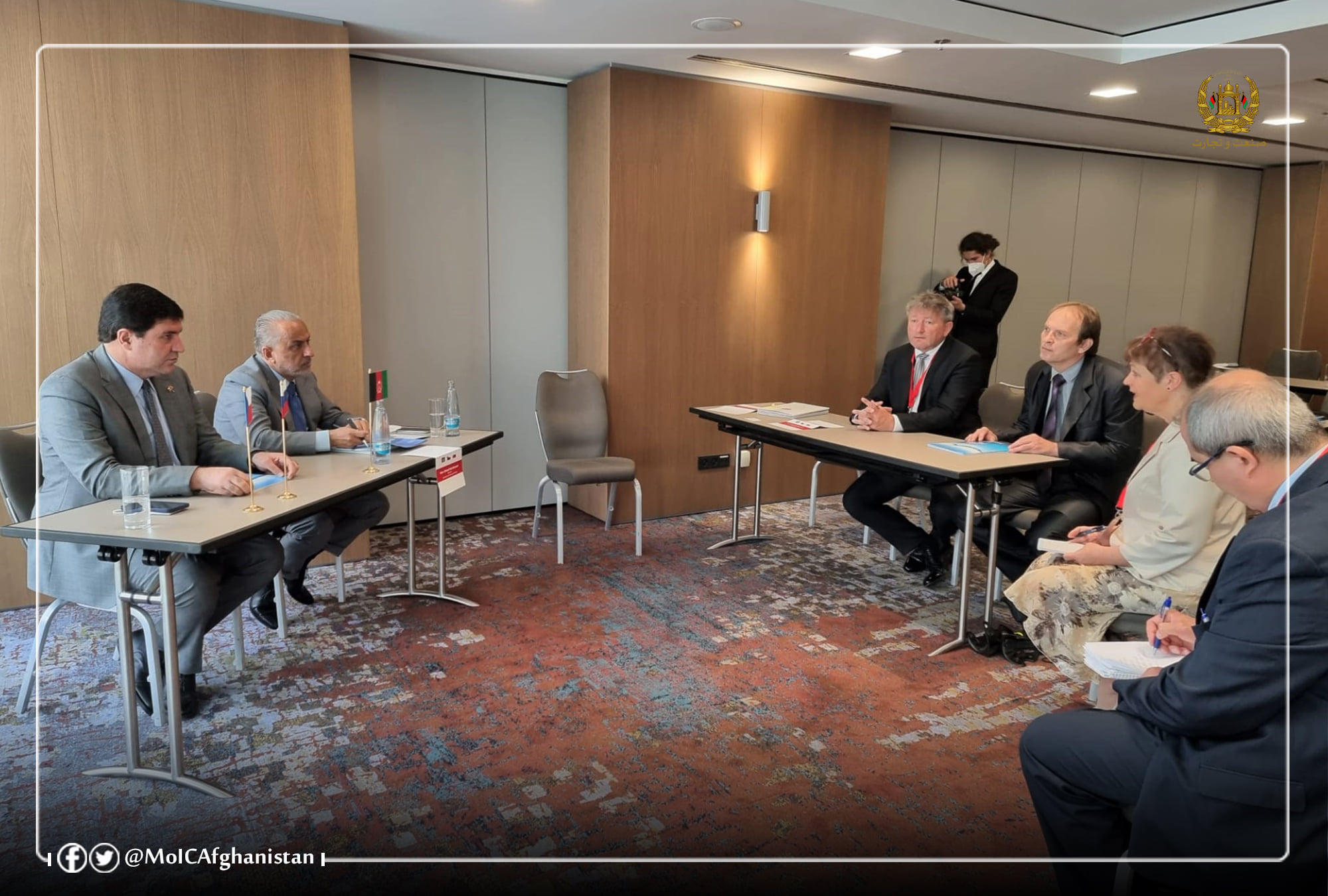 اروپايې هیوادونو سره پر سوداګریزو ناستو ټینګار