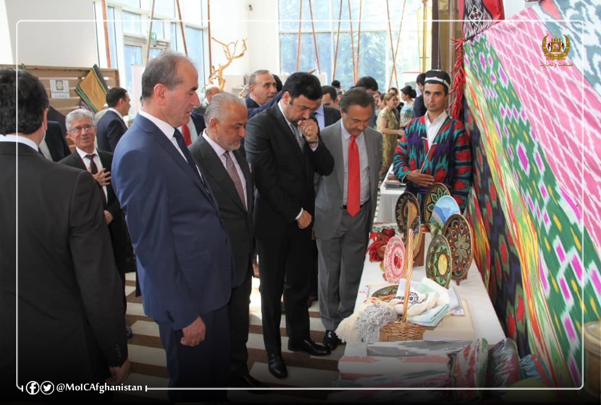 Minister of Industry and Commerce emphasizes holding joint Afghan-Tajik women's handicrafts exhibitions