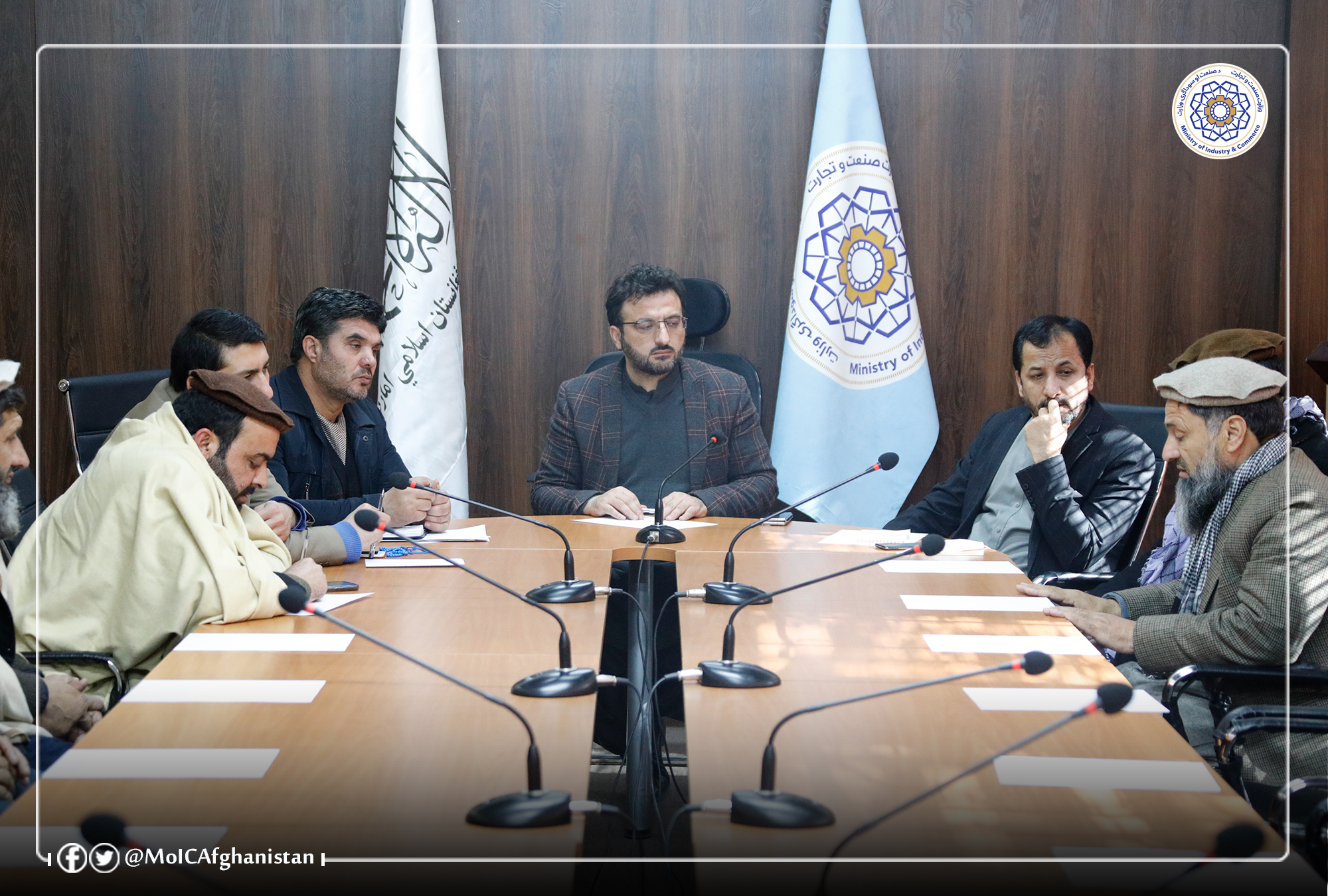 بحث روی مشکلات باغ‌داران جلغوزه ولایت نورستان