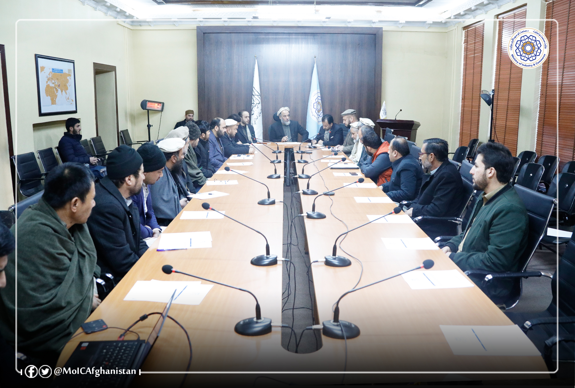 دیدار محترم نورالدین عزیزی با اعضای سکتورمرغ‌داری کشور