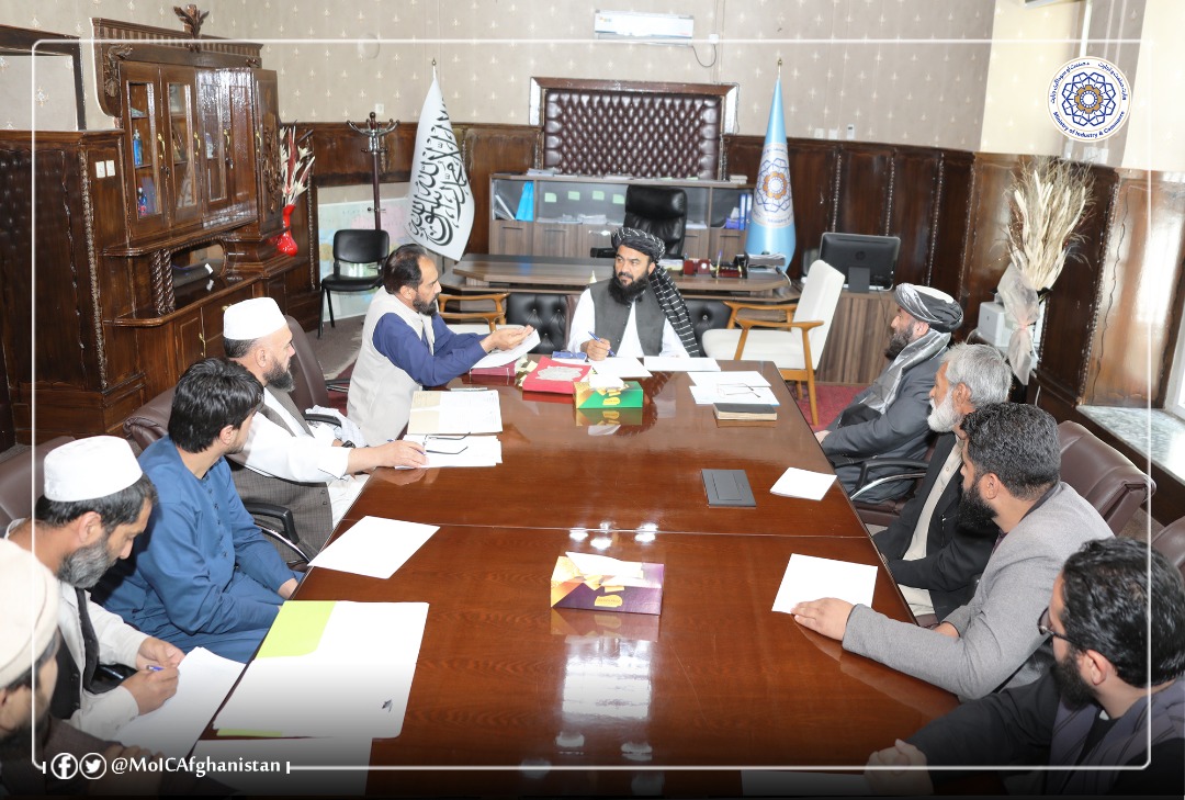 استماع گزارش ریاست عمومی مالی و اداری