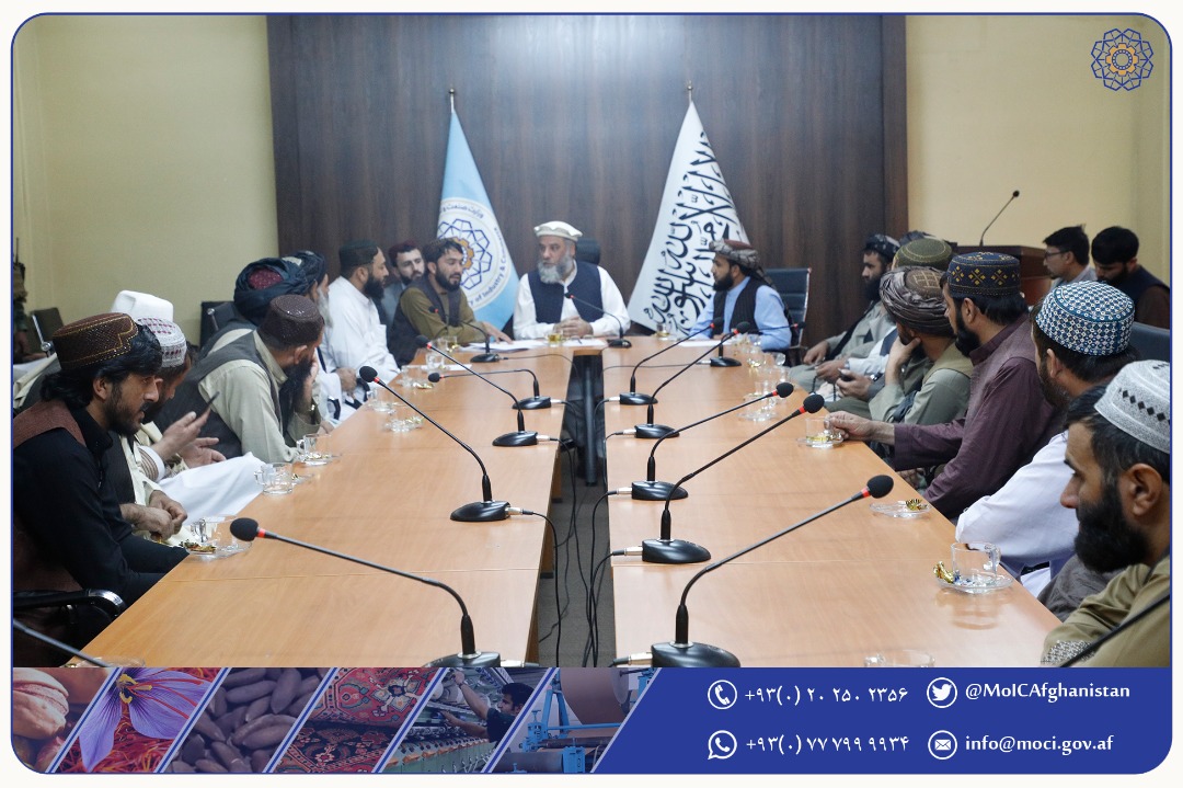 د کندهار، هلمند او نیمروز ولایتونو له سوداګرو سره لیدنه