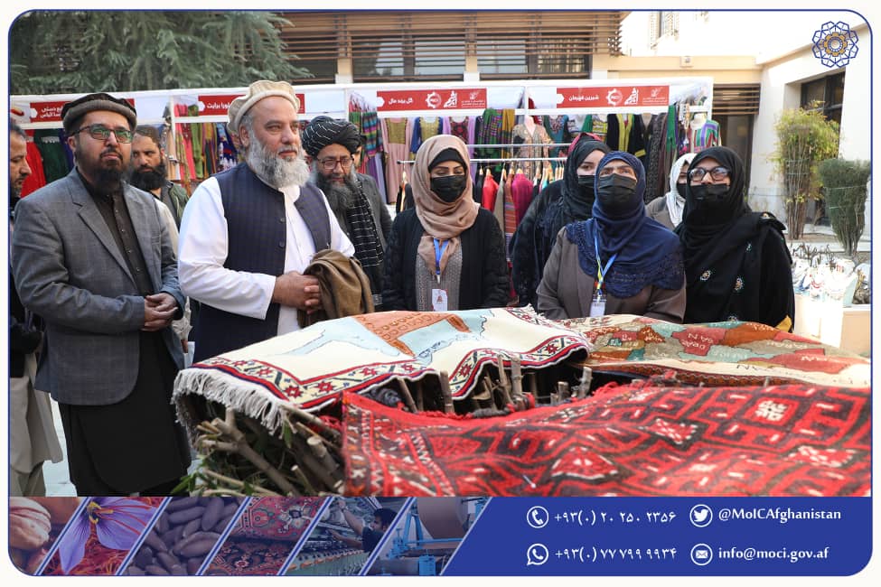 بازدید محترم الحاج نورالدین عزیزی از نمایشگاه ملی زنان متشبث