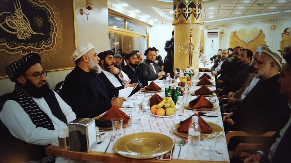 په ترکیه کې مېشت افغان سوداګر وطن ته د راتلو لپاره وهڅول شول