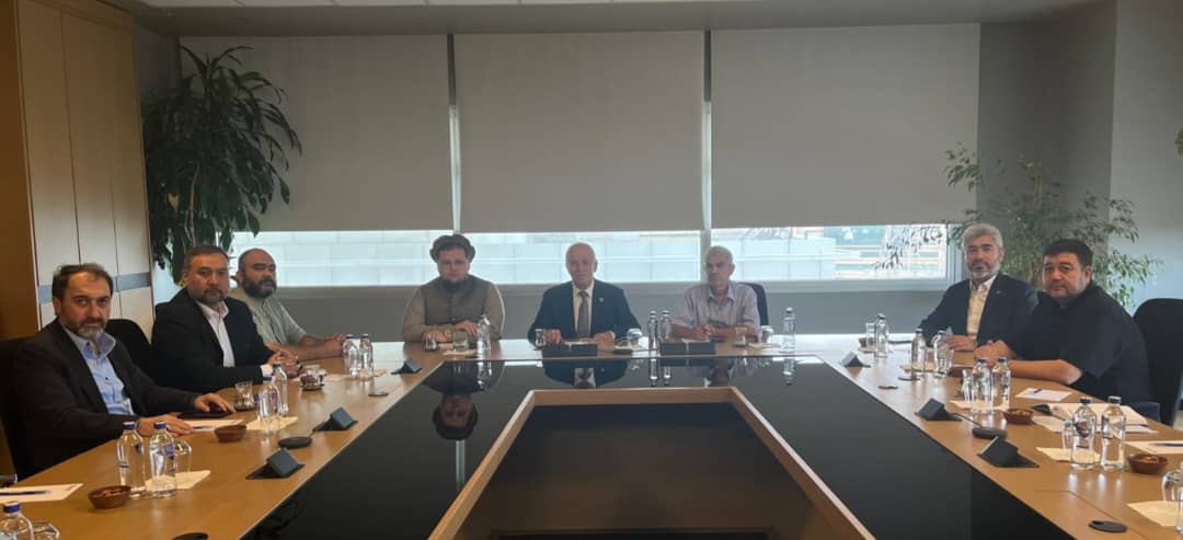 ملاقات اتشه تجارتی ا.ا.افغانستان با رئیس و اعضای هیئت مدیره اتحادیه صادرکنندگان قالین ترکیه